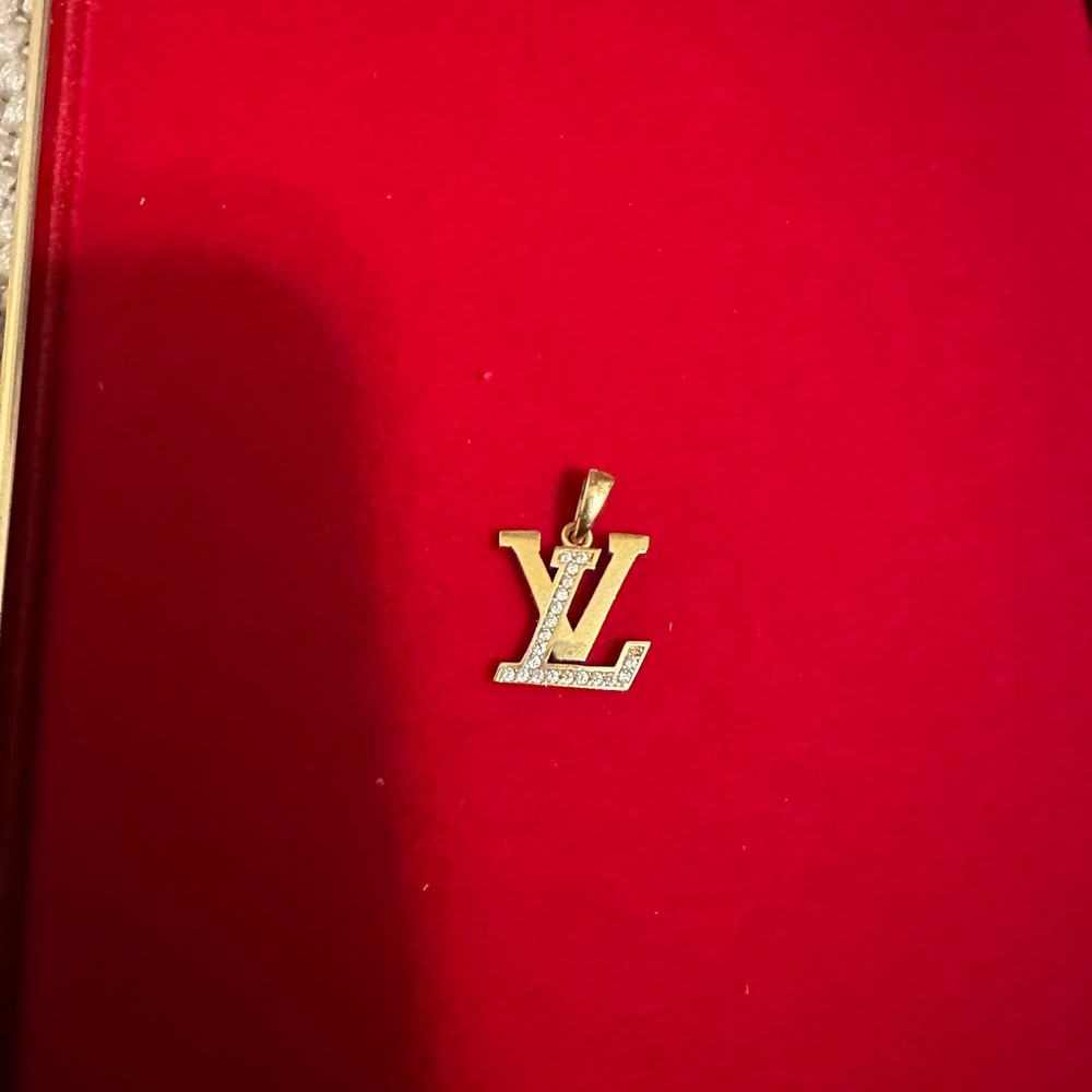 21k solid gold pendant